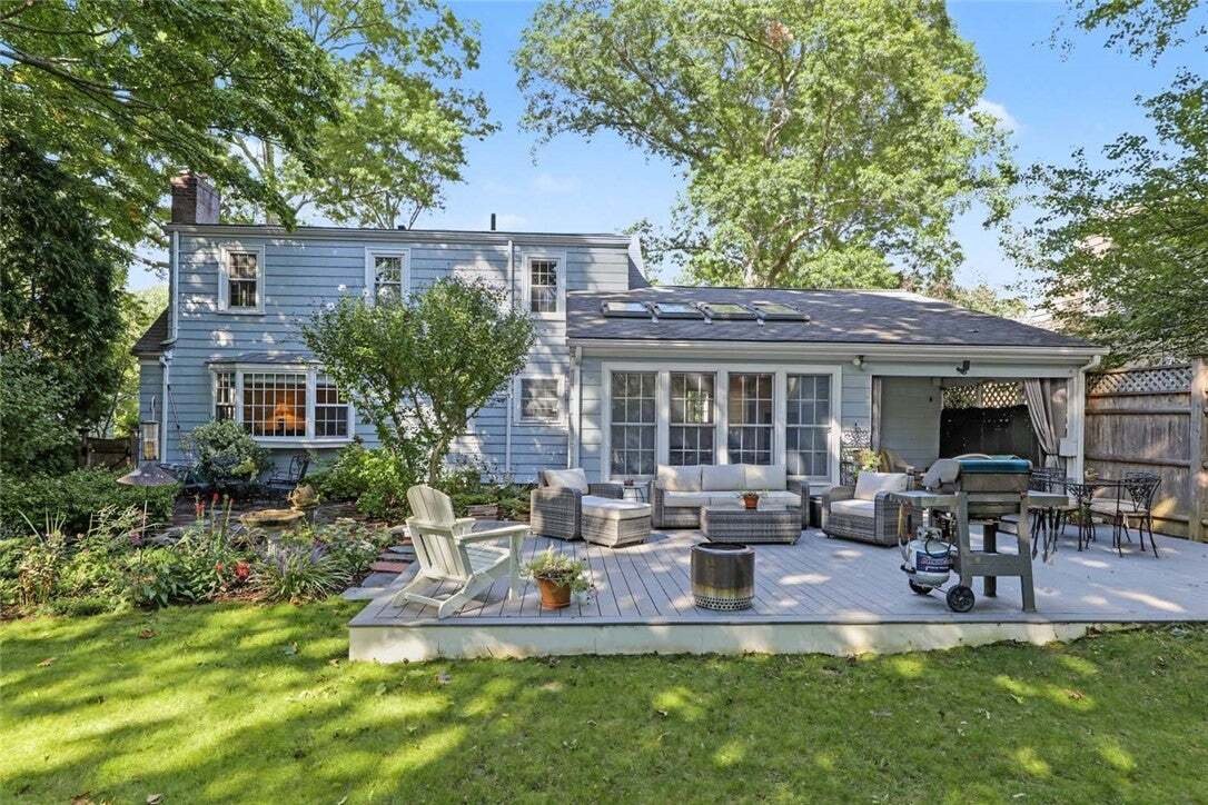 House in Barrington, Rhode Island, United States 2 - 18942035