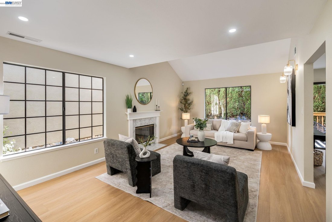 House in Castro Valley, California, United States 4 - 18942551
