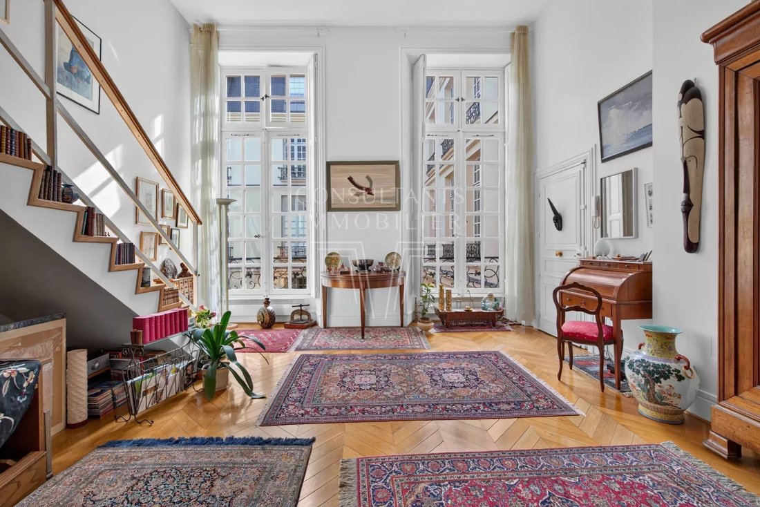 Apartment in Sainte Avoie, Paris 3e Arrondissement, Paris 4 - 18940315