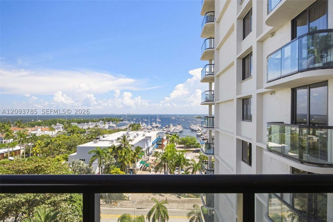 Condo in Miami, Florida, United States 5 - 18943015