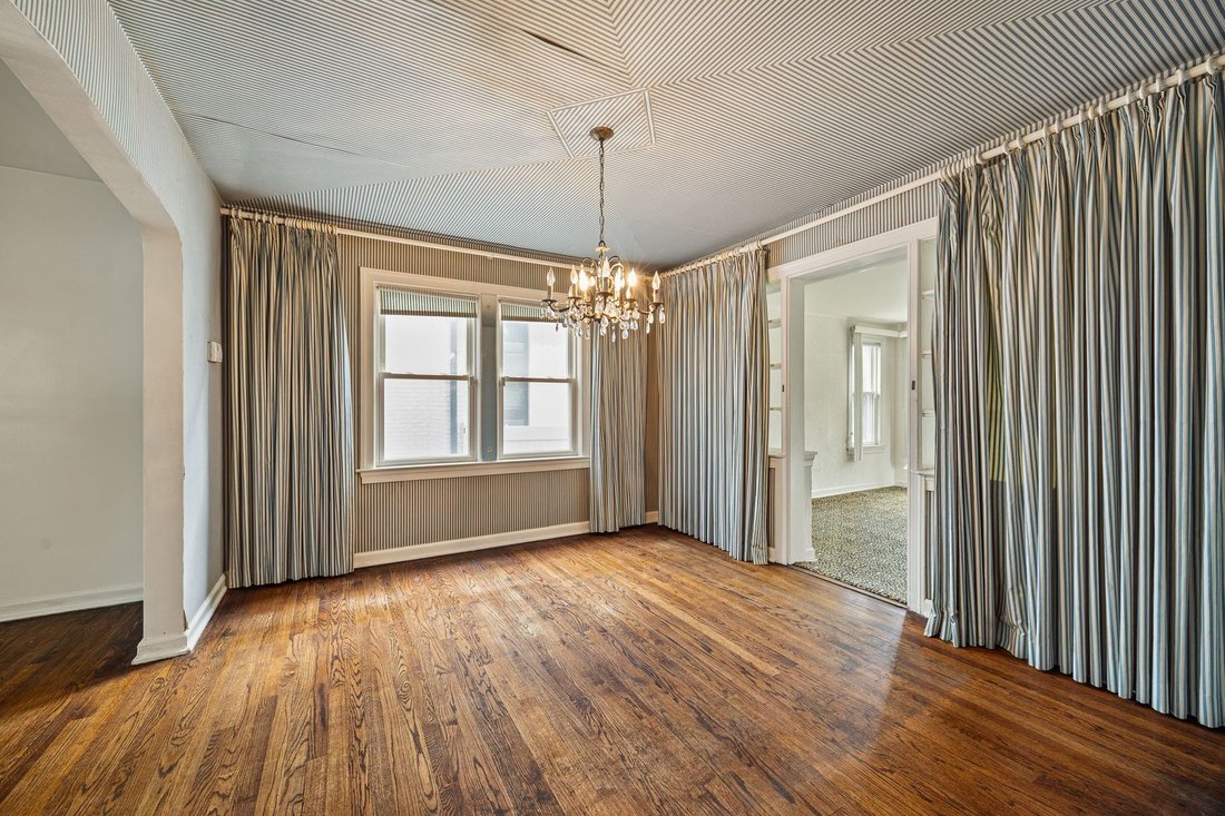 House in Chicago, Illinois, United States 5 - 18943099