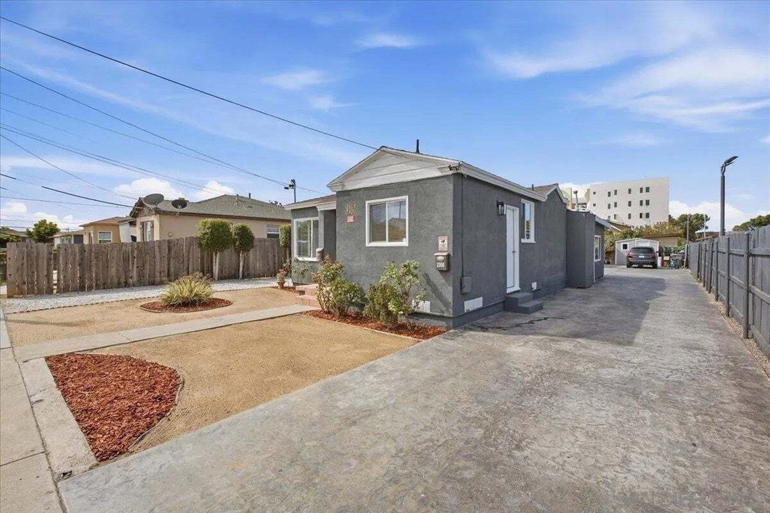 National City, California, United States 4 - 18943204
