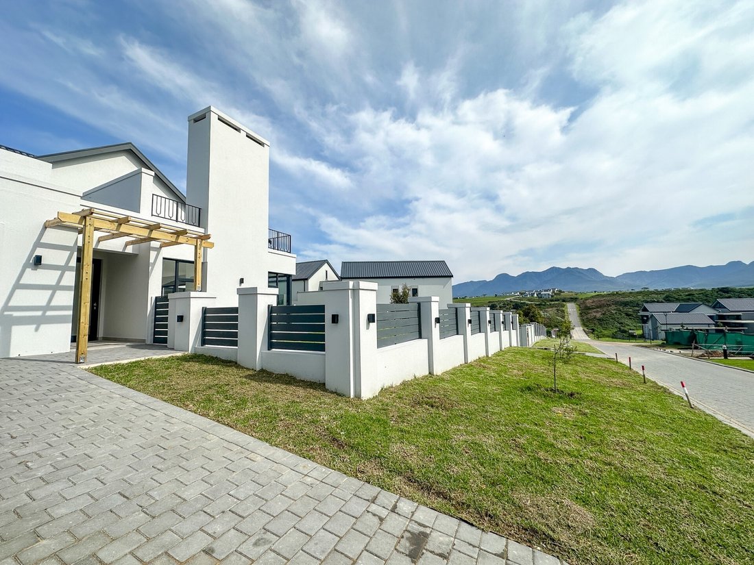 House in Kingswood Golf Estate, Western Cape, South Africa 4 - 18601003
