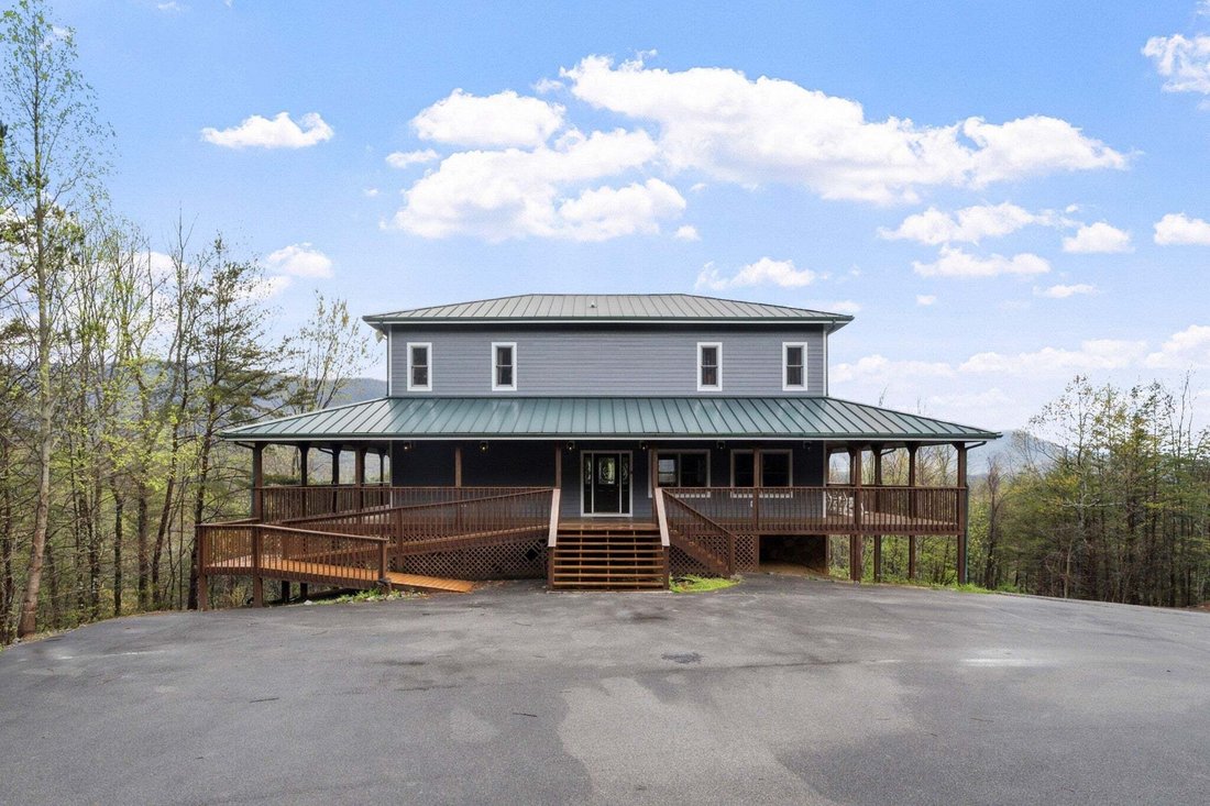House in Gatlinburg, Tennessee, United States 2 - 18942525