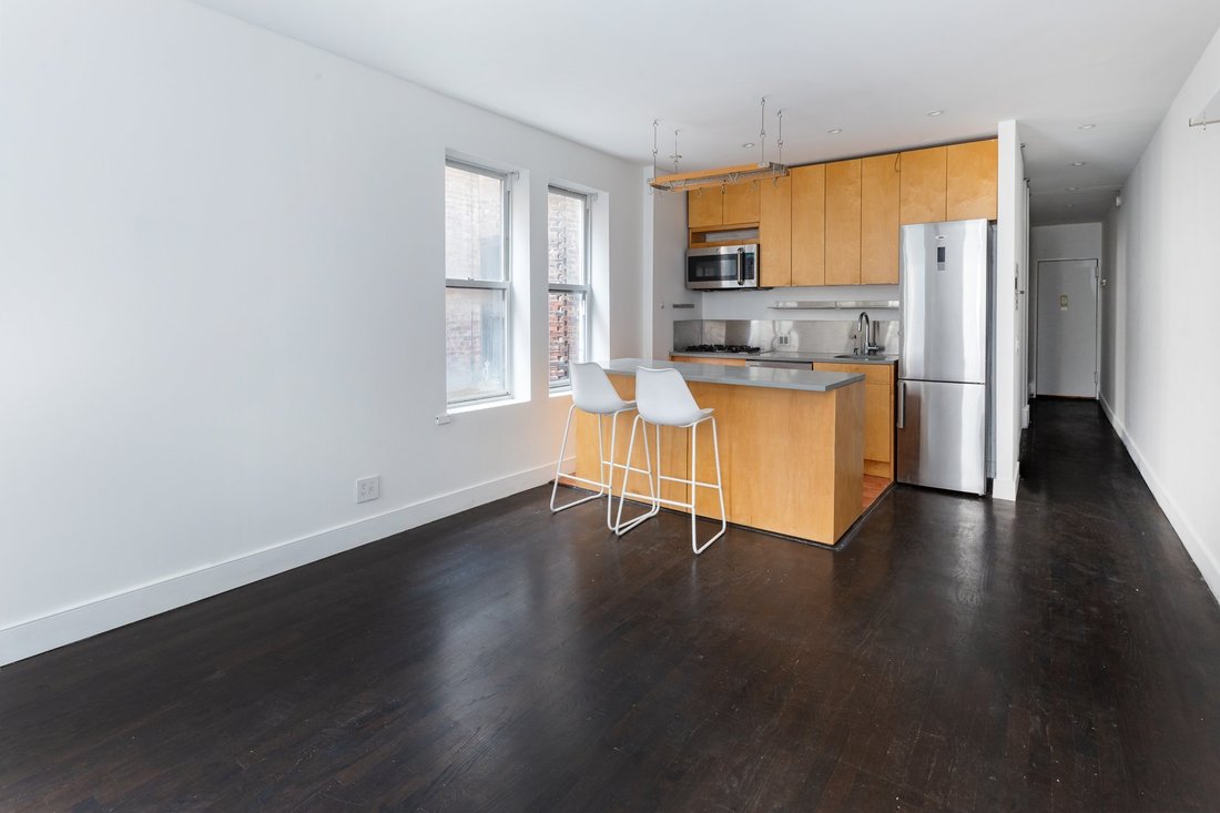 Co Op in New York, New York, United States 3 - 18943738