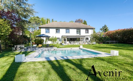 Villa a Limonest, Auvergne-Rodano-Alpi, Francia 1