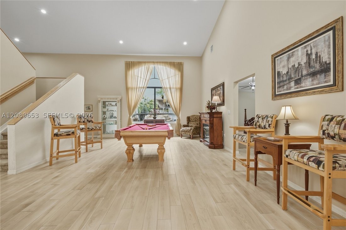 House in Pembroke Pines, Florida, United States 4 - 18942725