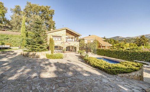 Chalet in Becerril de la Sierra, Comunidad de Madrid, Spain 1