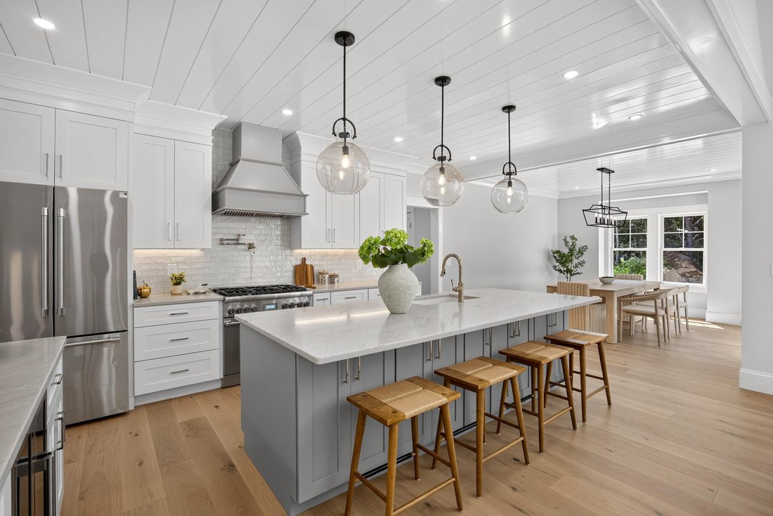 House in Falmouth, Massachusetts, United States 4 - 18943695