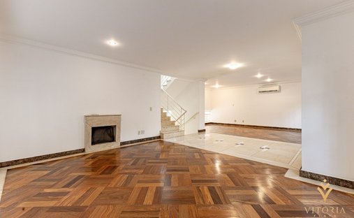 House in Vila Morse, State of São Paulo, Brazil 1