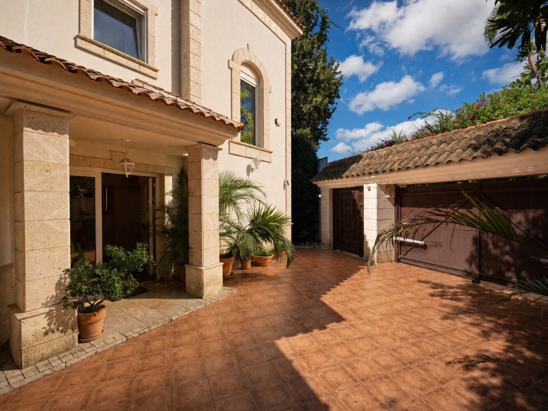 Villa in Marbella, Andalusien, Spanien 5 - 18940210