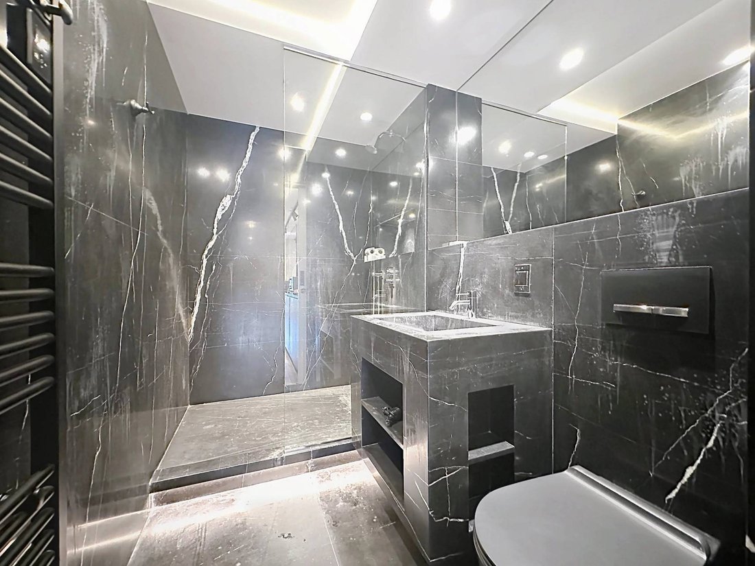 Apartment in Saint Philippe du Roule, Paris 8e Arrondissement, Paris 5 - 18196900