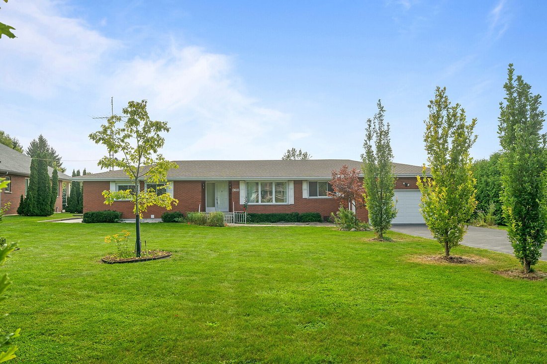House in Hamilton, Ontario, Canada 2 - 18940984