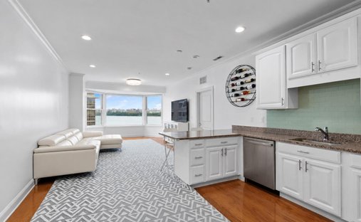 Condo in Guttenberg, New Jersey, United States 1