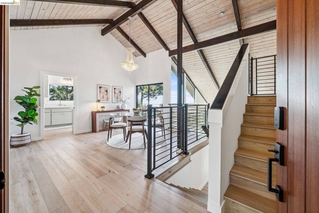House in Oakland, California, United States 4 - 18942560