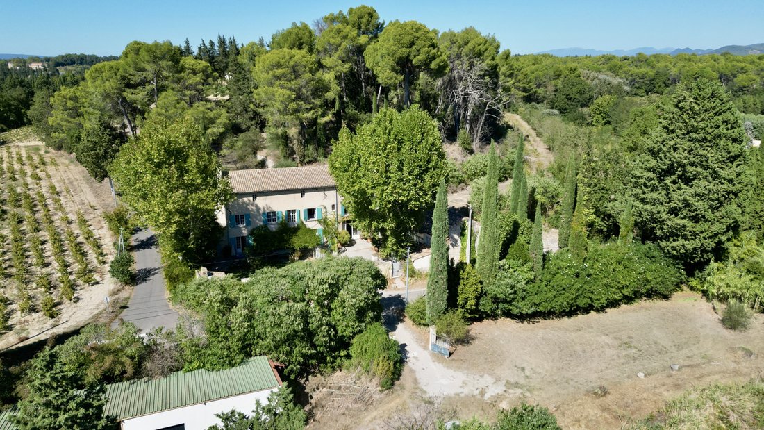 House in Le Village, Sarrians, France 2 - 12616873
