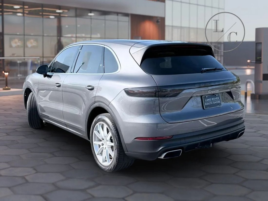 Suv in Laguna Hills, CA, United States 5 - 18944562