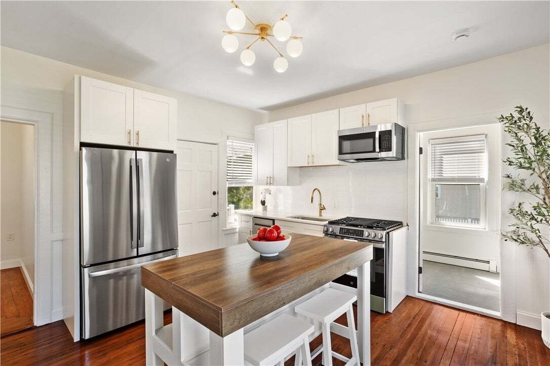 Condo in Bristol, Rhode Island, United States 5 - 18942017