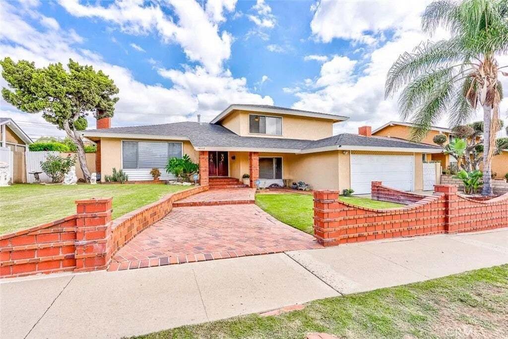 House in Buena Park, California, United States 1 - 18939624