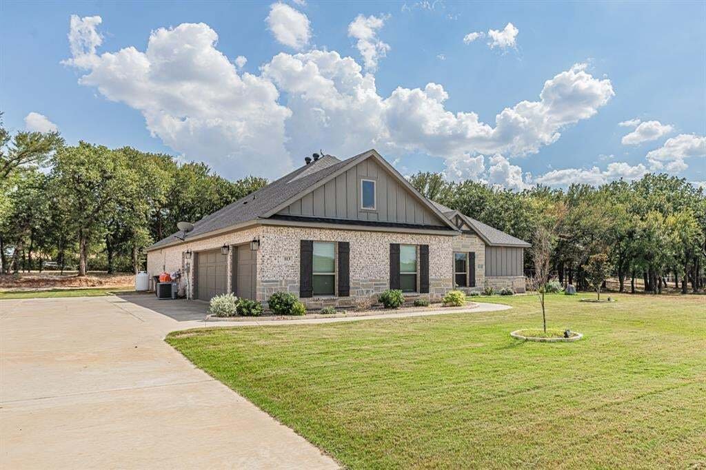 House in Weatherford, Texas, United States 2 - 18939957