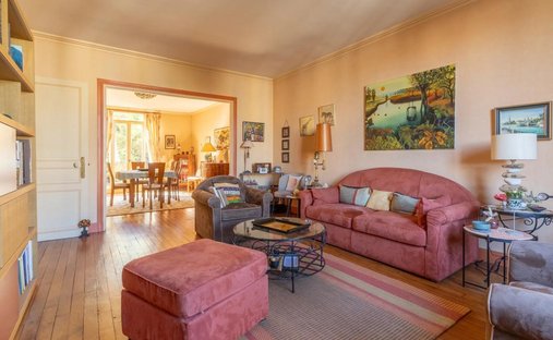 House in Hermmitage, Pontoise, France 1