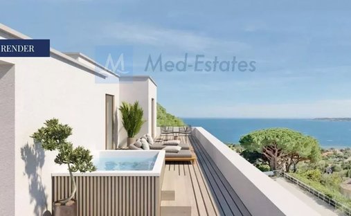Estate in Ville-Les Saquedes-Le Bouillonnet, Sainte-Maxime, France 1