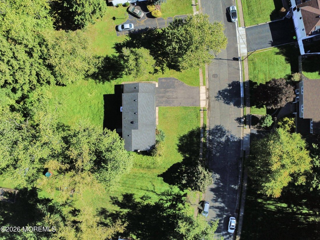 House in Marlboro Township, New Jersey, United States 5 - 18939341