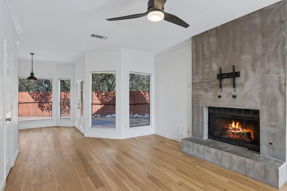 Condo in Austin, Texas, United States 2 - 18942671