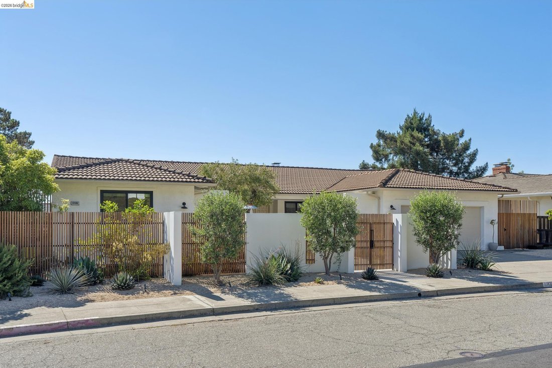 House in Oakland, California, United States 3 - 18942588