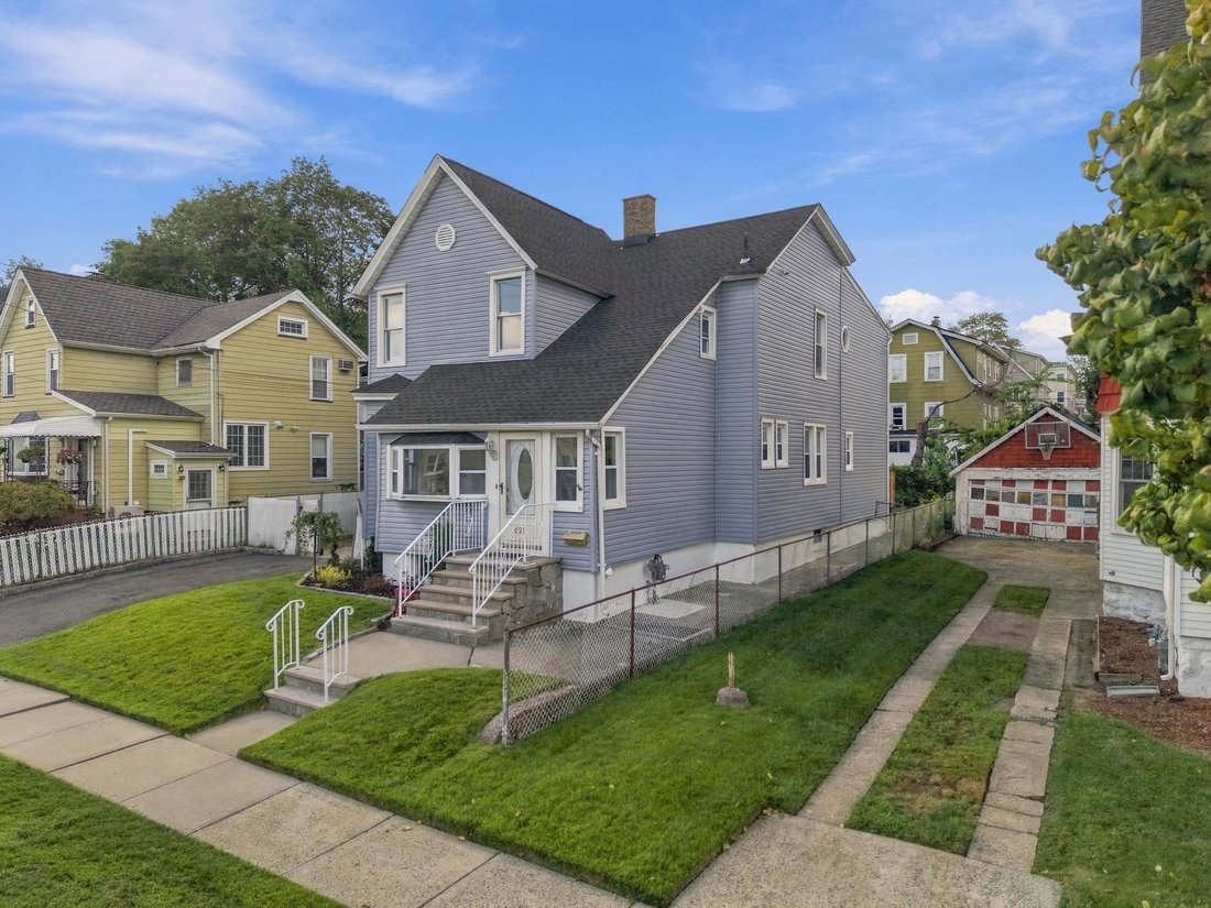 House in Kearny, New Jersey, United States 3 - 18944828