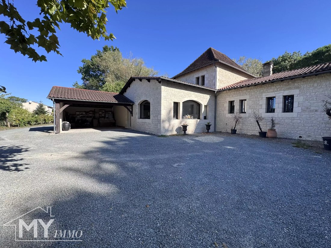 House in Pineuilh, Nouvelle-Aquitaine, France 2 - 18942231