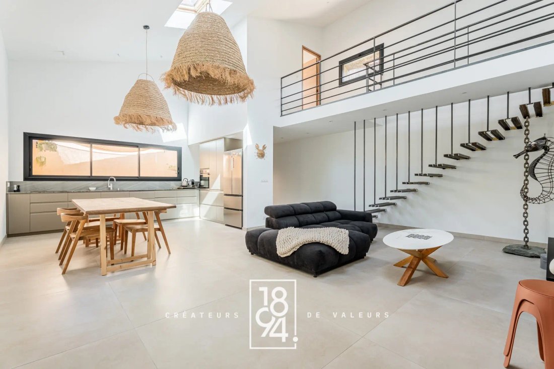House in Ceyreste, Provence-Alpes-Côte d'Azur, France 1 - 18940406