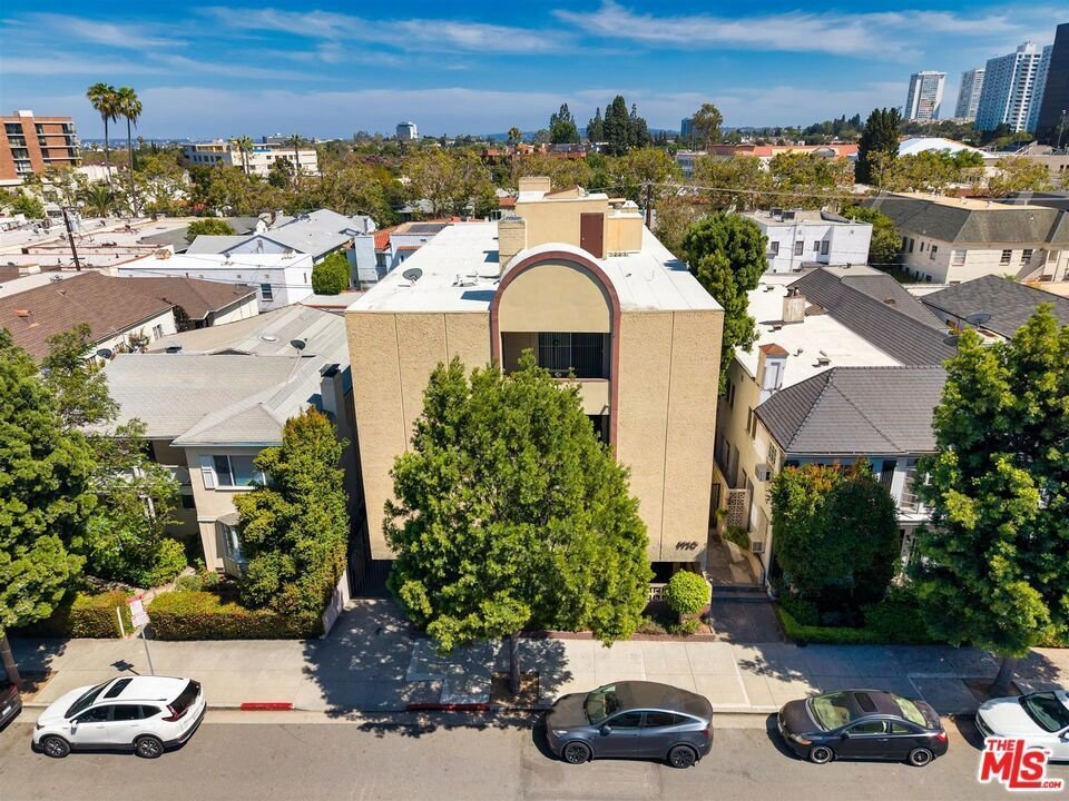 Beverly Hills, California, United States 3 - 18942143