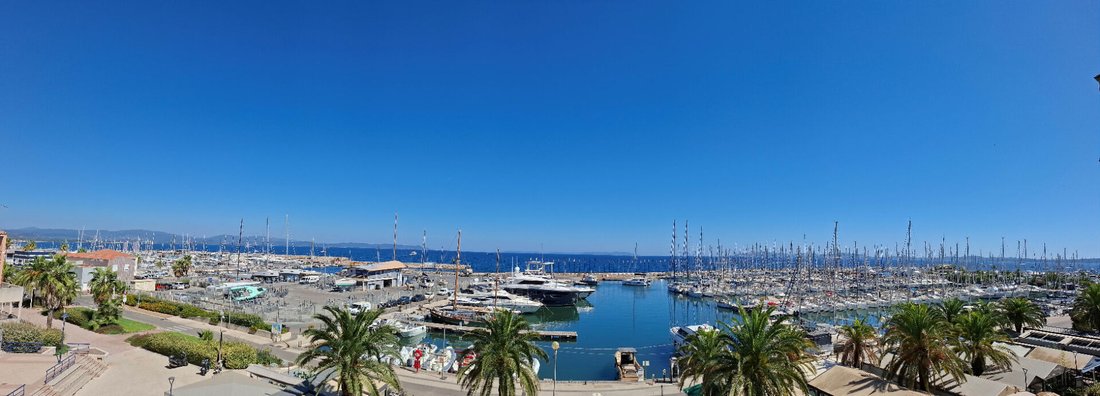 Apartment in Hyeres, Provence-Alpes-Côte d'Azur, France 1 - 18944379