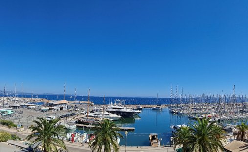 Apartment in Hyeres, Provence-Alpes-Côte d'Azur, France 1