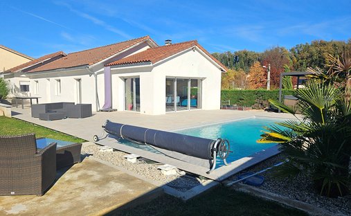 Villa en Fontaines-Saint-Martin, Auvernia-Ródano-Alpes, Francia 1