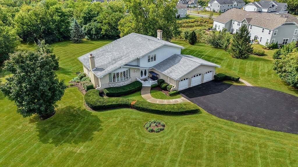 House in Lockport, Illinois, United States 1 - 18943123