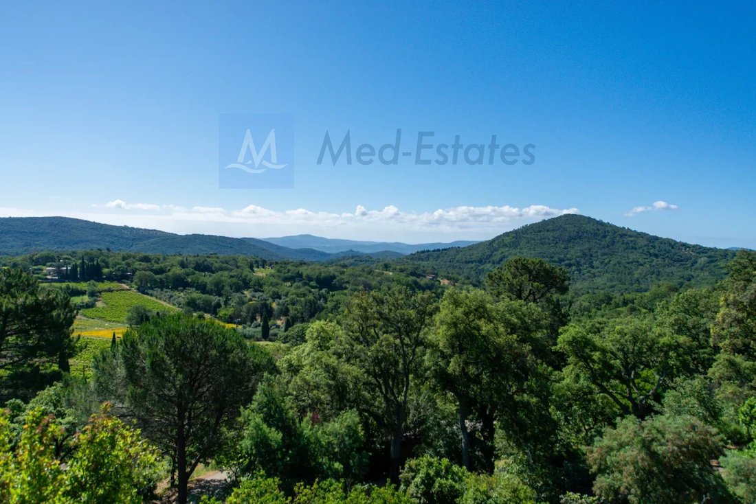 Villa in La Garde-Freinet, Provence-Alpes-Côte d'Azur, France 2 - 17520646