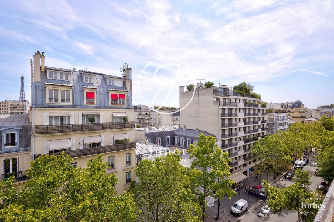 Apartment in Porte Dauphine, Paris 16e Arrondissement, Paris 5 - 18940093