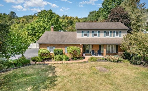 House in Dillsburg, Pennsylvania, United States 1