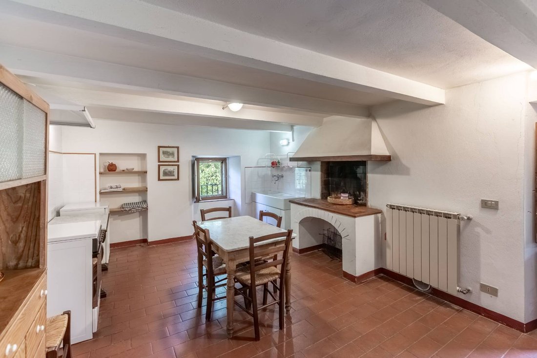 Country House in Pieve Santo Stefano, Tuscany, Italy 5 - 18945106