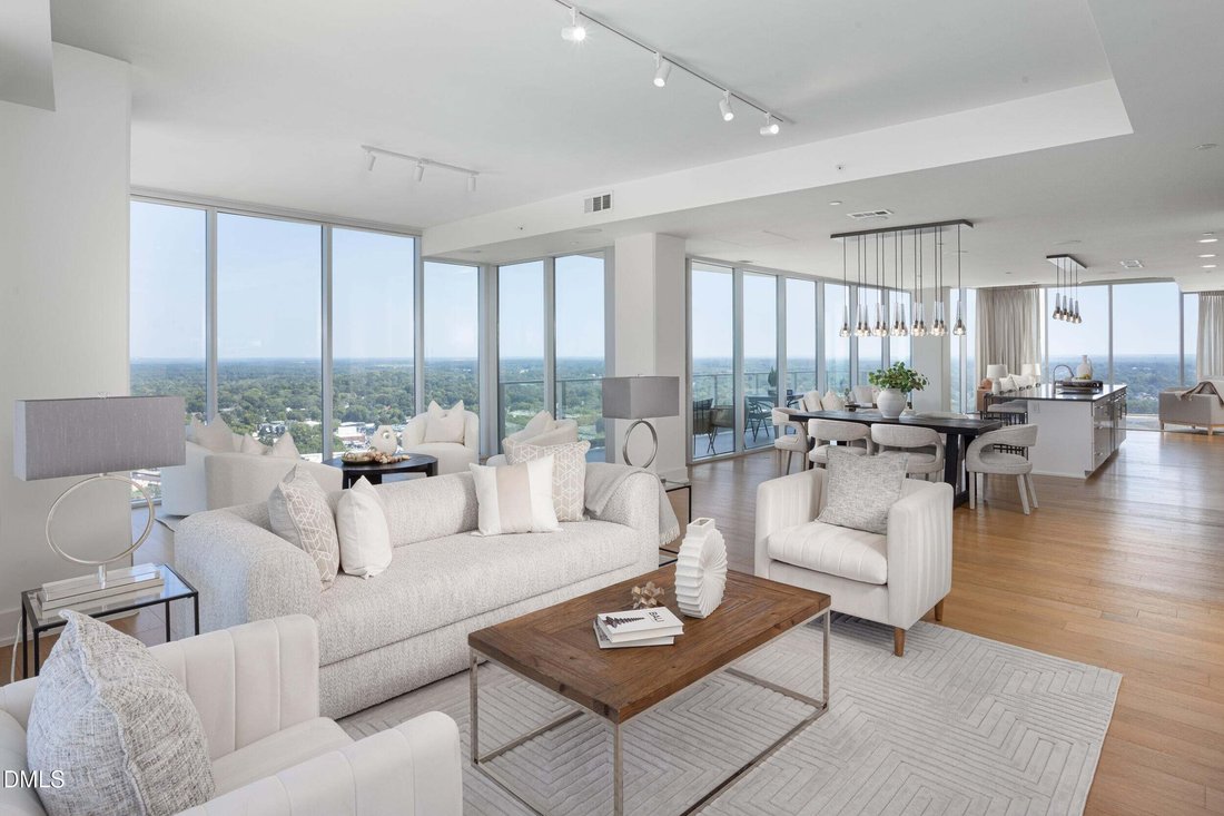 Condo in Durham, North Carolina, United States 3 - 18939950