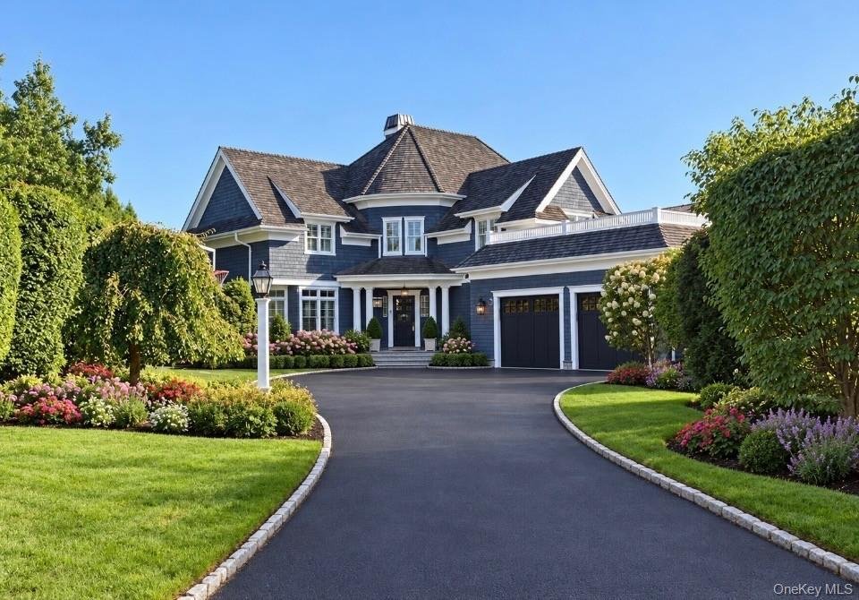 House in West Islip, New York, United States 1 - 18939472