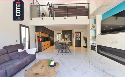 Villa in Le Brulot-Valapoux, Sausset-les-Pins, France 1