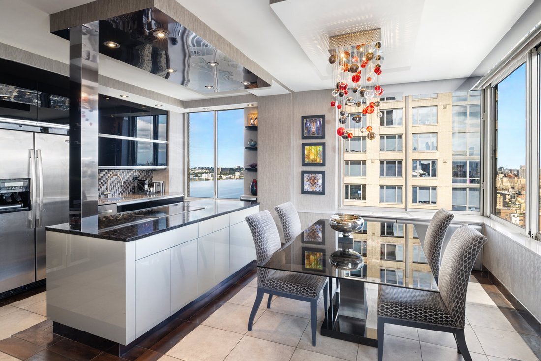 Condo in New York, New York, United States 4 - 18943769
