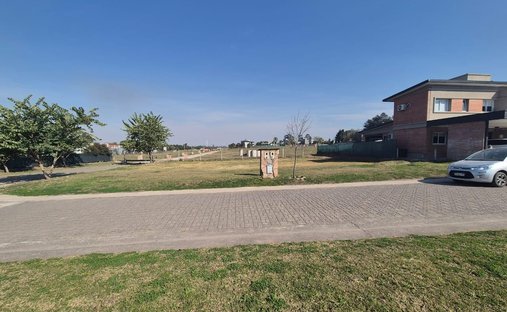 Land in Yerba Buena, Tucumán Province, Argentina 1