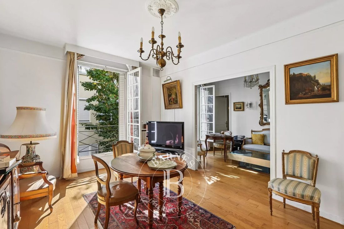 Apartment in Muette Nord, Paris 16e Arrondissement, Paris 2 - 18939723
