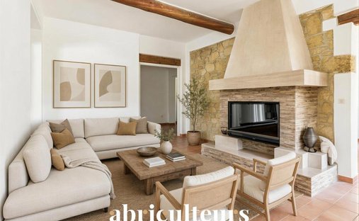 House in Grans, Provence-Alpes-Côte d'Azur, France 1