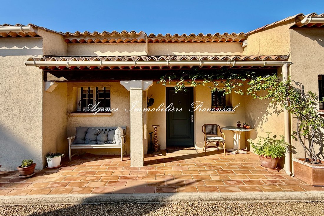 Villa in Ville-Les Saquedes-Le Bouillonnet, Sainte-Maxime, France 1 - 17727339