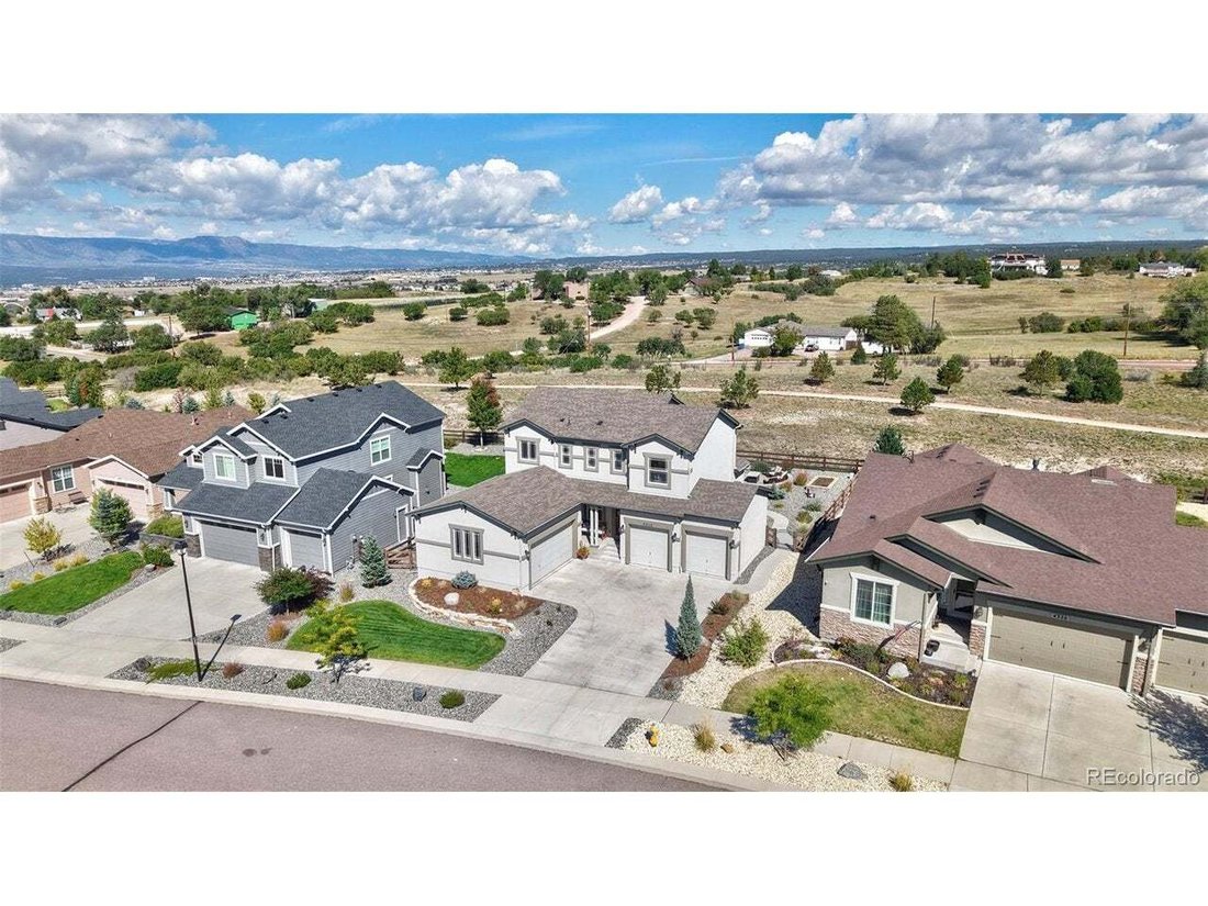 House in Colorado Springs, Colorado, United States 3 - 18942216